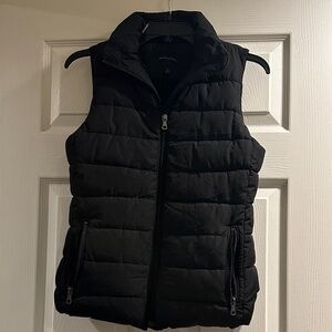 Banana Republic Black Puffer Vest
